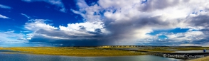 tolle Wolkenformationen erzählen von entfernten Regengebieten