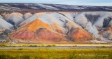 die Farben der Steine sind genauso gigantisch wie die der Tundra