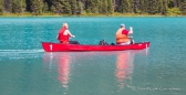 Kitsch pur - rote Kajaks im Emerald Lake