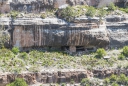 der Weg führt um den Canyon herum und zeigt die Gesamtheit der Dwellings entlang des Canyonrandes