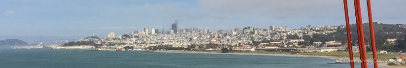 Blick auf die Skyline von San Francisco von der Golden Gate Bridge...