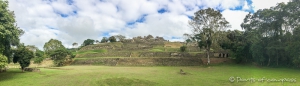 Blick auf die Hauptpyramide von Tonina