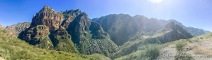 die warme Abendsonne lässt den Canyon noch einmal für uns leuchten...