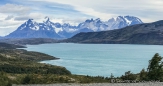 Lago El Toro mit dem Torres del Paine Massiv im Hintergrund