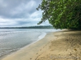 Cahuita Nationalpark - bei tristem Wetter wirkt der Strand nicht wirklich einladend...