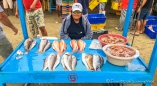 Fischmarkt am Strand von Puerto Lopez