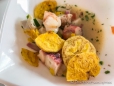 Ceviche mit Bananenchips