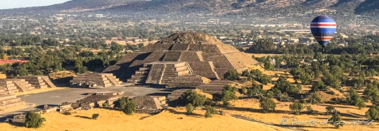 Die Mondpyramide von Teotihuacan