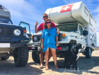 Jeanette & Martin unterwegs mit ihrem "Ländy" - einem Toyota Landcruiser & Tischerkabine