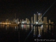 nachts halb zwei heißt uns die Skyline von Cartagena willkommen...