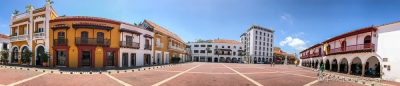 Plaza de la Aduana - ein riesiger dreieckiger Platz