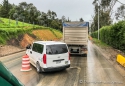 auf dem Weg Richtung Bogotá - ein Ungeduldiger in der Baustelle - er wurde von einem ordentlichen Hupkonzert begleitet