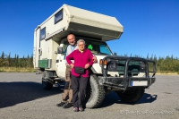 Liesel & Gebhard unterwegs mit ihrem Steppenfloh - einem Toyota Landcruiser mit Wohnkabine