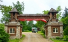 East Gate von 1934 des Riding Mountain National Park mit 2010er Iveco ;)