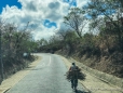 viele Nicaraguaner transportieren ihr täglich benötigtes Holz auf dem Fahrrad