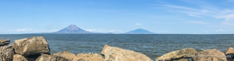 Blick auf die Isla Ometepe im Lago Nicaragua