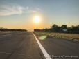 Sonneuntergangsstimmung über dem Flugfeld der Isla Ometepe