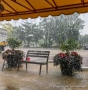 aber auch hier... tropischer Regen an unserem neunten Regentag auf unserer Reise - es schüttet Wassermassen, die unvorstellbar sind