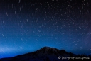 Sternenhimmel über dem Mount Rainier