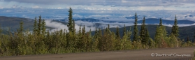 über den Wolken auf dem Top-of-the-World-Highway