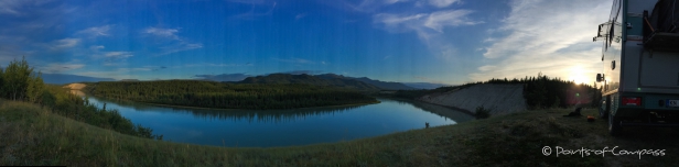 Abendstimmung an unserem Platz oberhalb des Takhini Rivers ... da kann man sich wohl fühlen ...